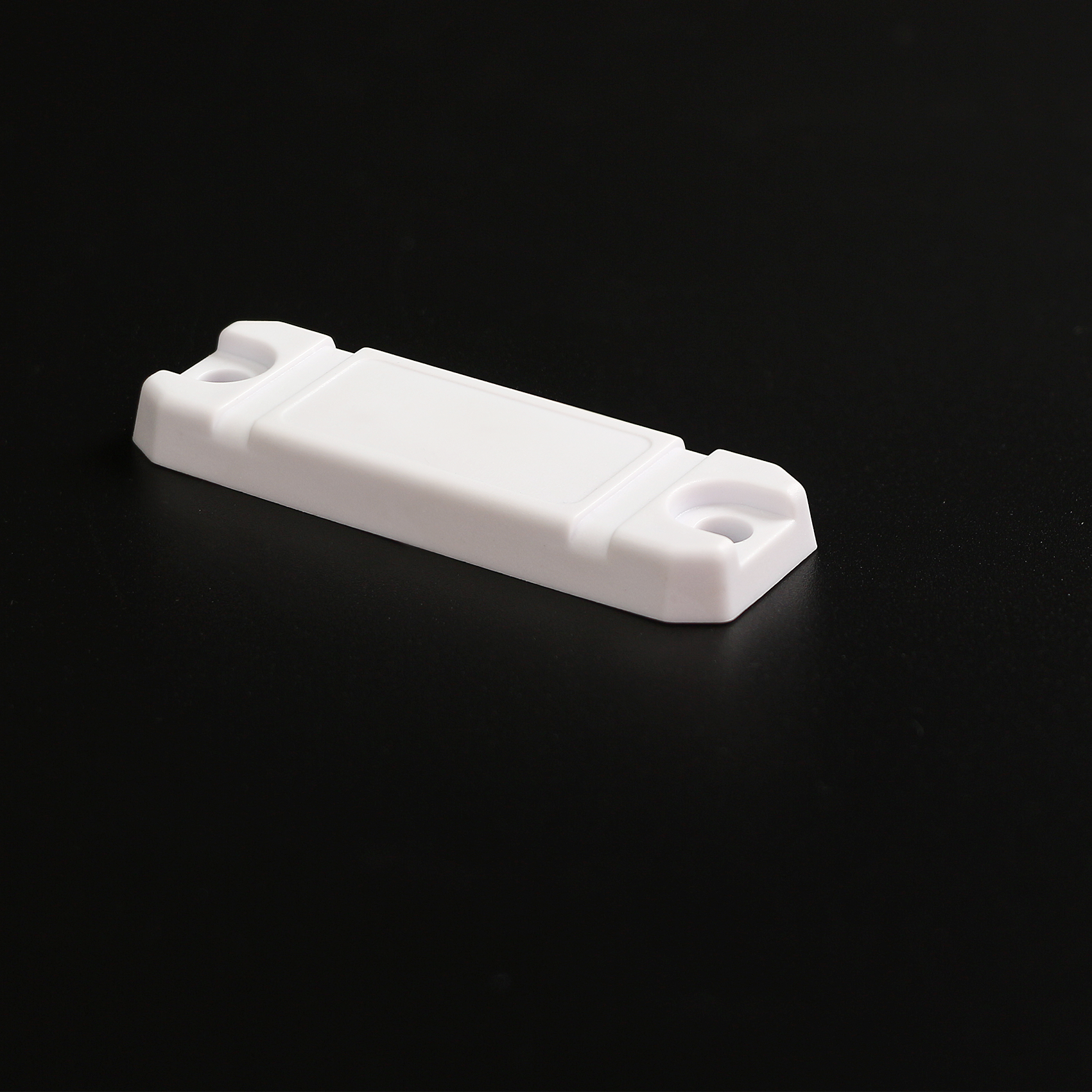 Tag RFID UHF ABS Anti-logam untuk Palet Gudang