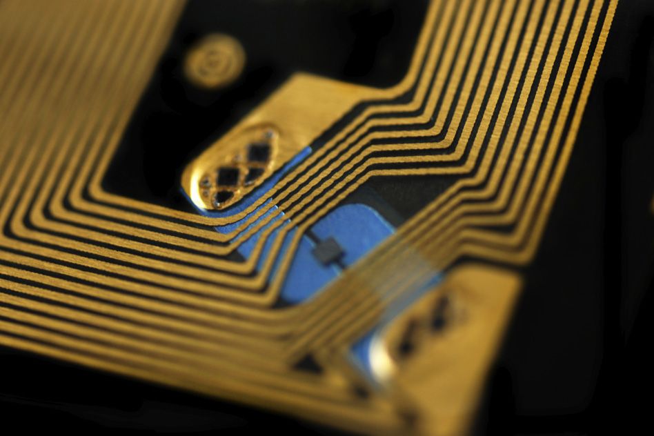 Bagaimana RFID Memungkinkan Visibilitas Ujung-ke-Ujung dalam Manufaktur Modern